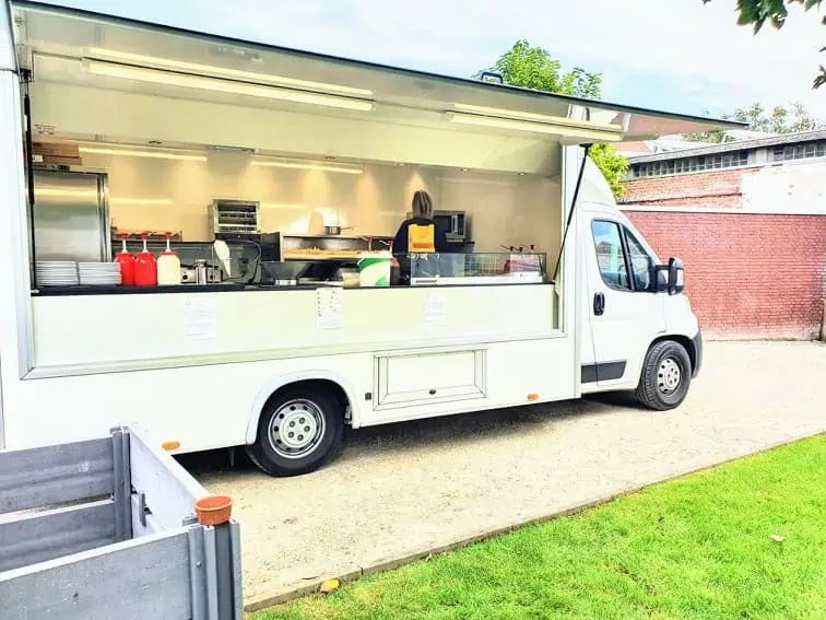 mobiele frituur verjaardag genk